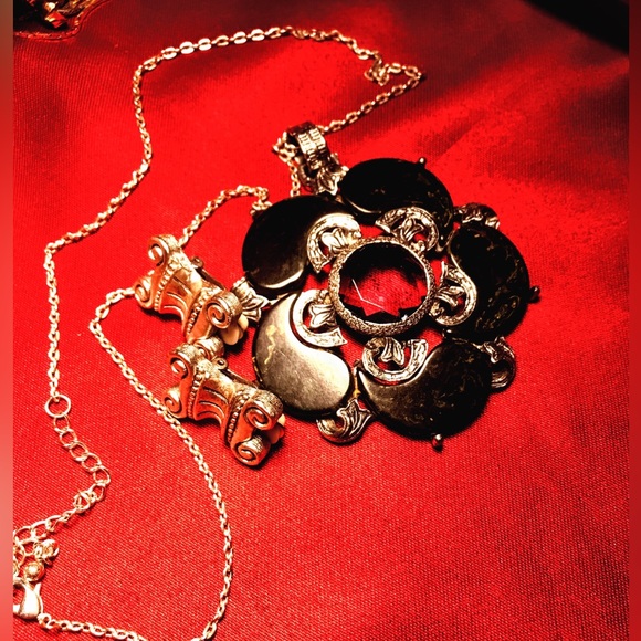 Vintage Arthur Pepper “Art” Silver and Green swirl pendant/necklace - Picture 8 of 13